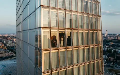 Frankfurt Marriott Hotel: Luxus, Aussicht & Top-Lage