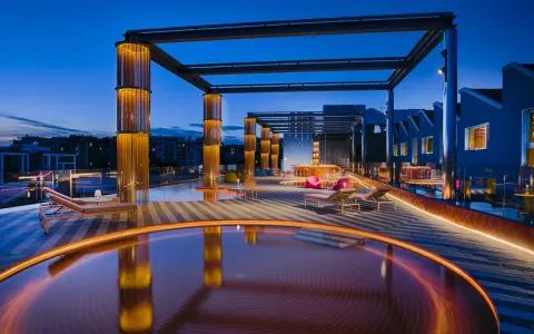 nhow Milano: Hotel di Design Unico nel Cuore di Via Tortona
