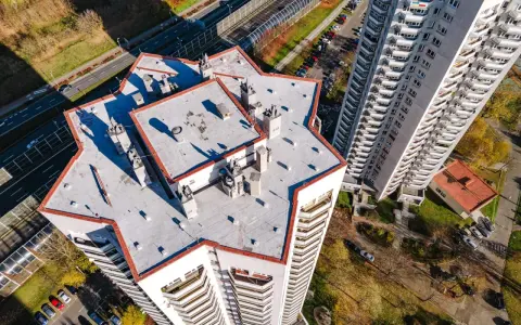 Osiedle Gwiazdy Katowice: Ile pięter mają te imponujące budynki?