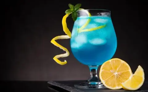 Przepis na drinka Bananowa Zatoka: łatwy, z blue curacao