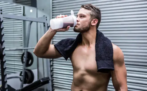 Napój proteinowy: Dlaczego warto go wprowadzić do diety?