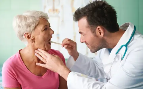 Jak bada laryngolog? Bez strachu! Przewodnik po wizycie