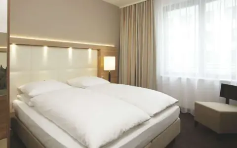 H4 Hotel Berlin Alexanderplatz: Lage, Zimmer & Top-Bewertungen