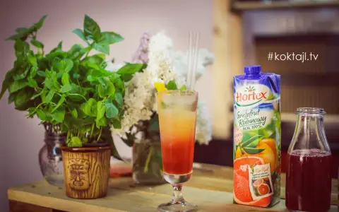 Drinki z żurawiną: Od klasyki po mocktaile przepisy krok po kroku
