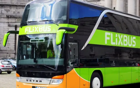 Flixbus Wrocław: Gdzie odjeżdża Twój autobus? Sprawdź adres!