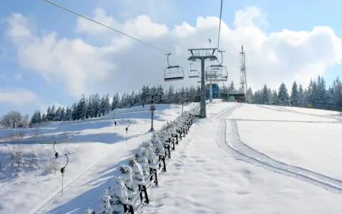 Beskidy: stoki narciarskie 2026 wybierz idealny dla siebie!