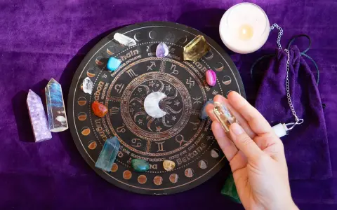 2 dom astrologiczny: Odkryj finanse, wartości i talenty w horoskopie