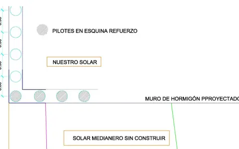 Plano de detalle muro pantalla con pilotes en esquina y muro de hormigón proyectado.