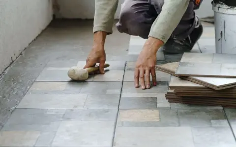 Kto odpowiada za remont balkonu w spółdzielni? Sprawdź zasady odpowiedzialności