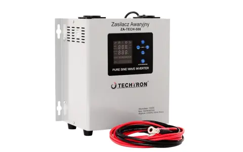 Zasilacz awaryjny TECHTRON ZA-TECH-500, model w trakcie testowania, z wyświetlaczem i przewodami.