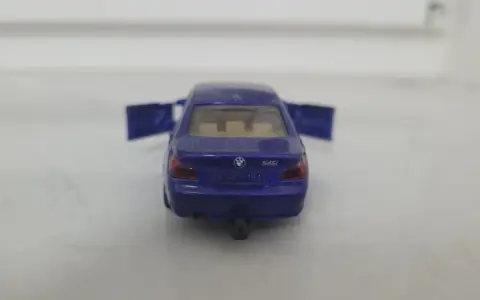 Najlepsze modele zabawkowe BMW E60: Ceny, skale i gdzie kupić