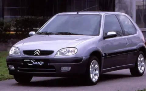 Citroen Saxo: Pojemność baku i realny zasięg. Czy 1000 km to mit?
