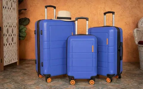 Ryanair: Torebka to bagaż podręczny? Uniknij opłat!