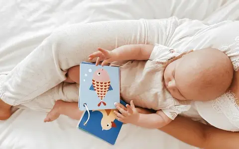 Kiedy dziecko zaczyna mówić? Poznaj etapy rozwoju mowy malucha