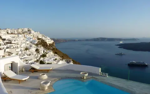Najpiękniejsze miejsca na Santorini: Co warto zobaczyć?