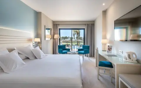 Barceló Costa Ballena: ¿Tu oasis de golf, spa y playa en Cádiz?
