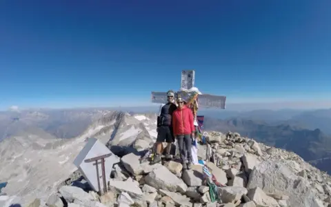 Pico de Aneto: Höchster Berg der Pyrenäen Tour-Guide
