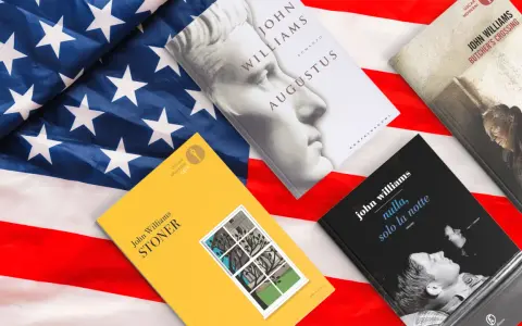 Libri di John Williams, scrittore americano, su una bandiera a stelle e strisce: "Stoner", "Augustus", "Butcher's Crossing" e "Nulla, solo la notte".