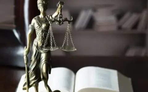 Ile czasu ma sąd na wydanie wyroku? Sprawdź, co wpływa na terminy