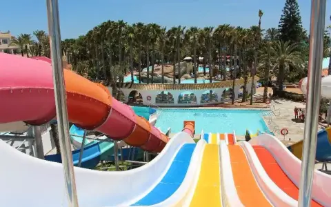 Hotel Roquetas de Mar: ¿Todo Incluido, Familiar o con Spa? Tu Guía