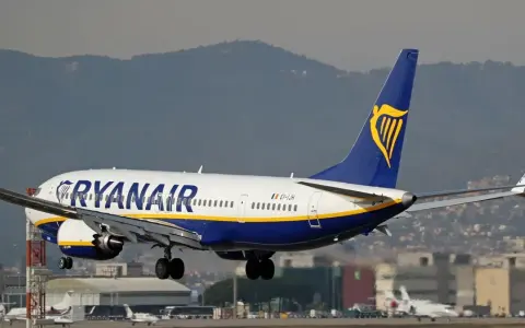 Do kiedy można dokupić bagaż Ryanair, aby uniknąć dodatkowych kosztów?