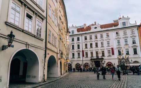 Biura podróży: Poznaj rynek, wybierz pewnie i uniknij błędów.