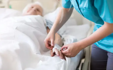 Od kiedy podwyżki dla sekretarek medycznych i jakie będą nowe stawki?