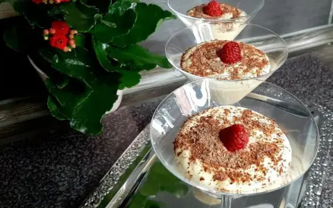 Jak zrobić pudding z budyniu – prosty przepis na pyszny deser