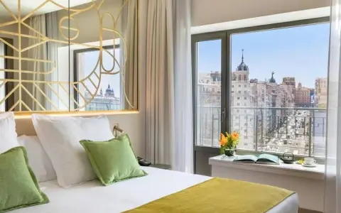Tu Hotel en el Centro de Madrid: ¿Cómo Reservar sin Sorpresas?