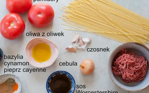 Jak zrobić spaghetti z mięsem mielonym w 30 minut - proste i pyszne przepisy
