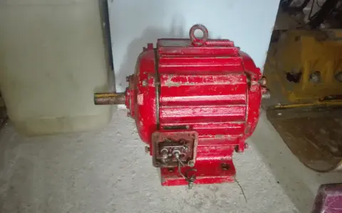 Prądnica z silnika: Twój przewodnik DIY. Zbuduj awaryjne zasilanie!
