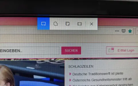 Fenster-Symbol zum windows screenshot erstellen, daneben weitere Optionen wie Lupe, Fenster-Layout und Schließen-Button.
