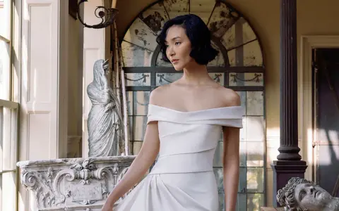 W czym do ślubu cywilnego po czterdziestce, aby wyglądać elegancko?