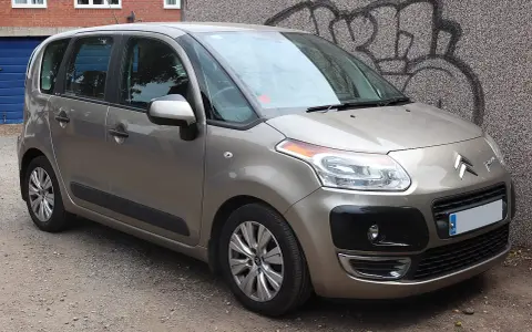 Citroen C3 Picasso: Pojemność baku, zasięg i spalanie (50l)