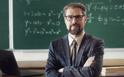 Wicedyrektor: czy zarządzanie oświatą jest konieczne?