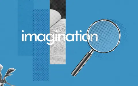 Loupe examinant le mot "imagination" sur un livre ouvert, un palmier en bas à gauche. Un synonyme d'imagination.