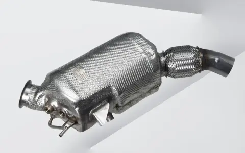 Filtr DPF, kluczowy element układu wydechowego. Czyszczenie DPF czy warto? Zobacz, jak wygląda i dlaczego warto o niego dbać.