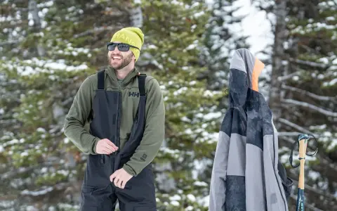Druga warstwa na narty: Wybierz idealny midlayer i nie marznij!