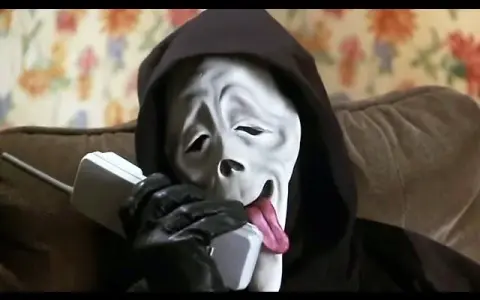 Najlepsze głupie filmy, które rozśmieszą cię do łez i zaskoczą