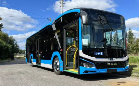 Nowy autobus MAN w Zamościu. Sprawdź zamość mzk rozkład jazdy, by poznać trasy i godziny odjazdów.