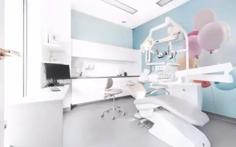 Jak znaleźć dobrego dentystę na Bielanach w Warszawie?