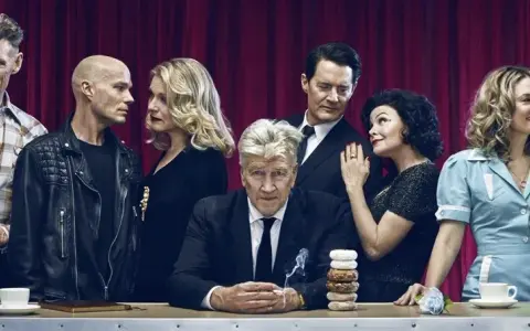 Miasteczko Twin Peaks - o co chodzi w kultowym serialu Lyncha?