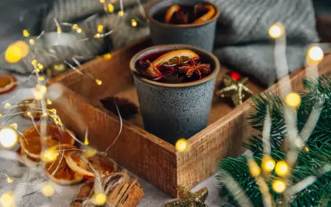 Sekrety idealnego grzańca: co dodać dla najlepszego smaku?