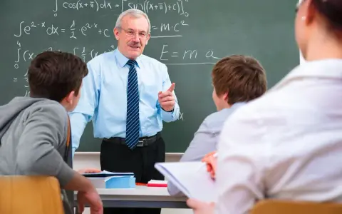 Czy nauczyciel ma prawo przesadzić ucznia? Poznaj granice dyscypliny
