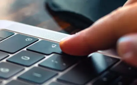Jak zrobić kopiuj wklej na laptopie – proste kroki, które musisz znać