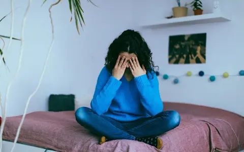 Niezrównoważony psychicznie? Objawy, przyczyny i jak odzyskać równowagę.