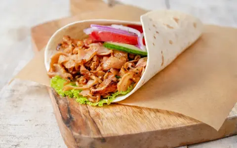 Domowy kebab: Mięso jak z budki? Mój przepis krok po kroku!