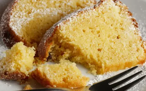 Pyszne ciasto, idealne na niedzielę. Ten przepis na ciasto jest prosty i szybki.