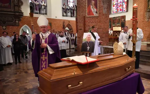 Pogrzeb w Elblągu: Znajdź datę i miejsce. Poradnik