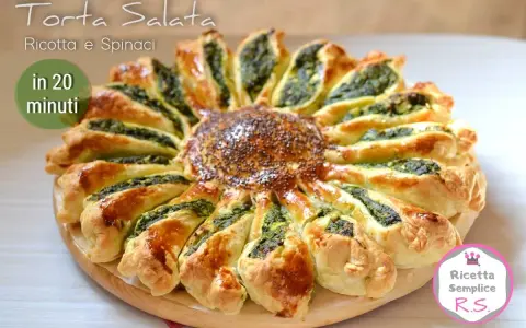 Torta salata ricotta e spinaci a forma di girasole, pronta in 20 minuti. Deliziosa e scenografica!